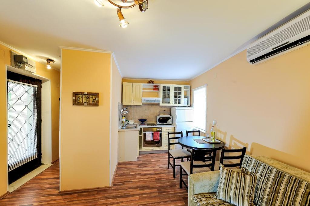 Apartments Kovacic_Grubisic Split Room photo
