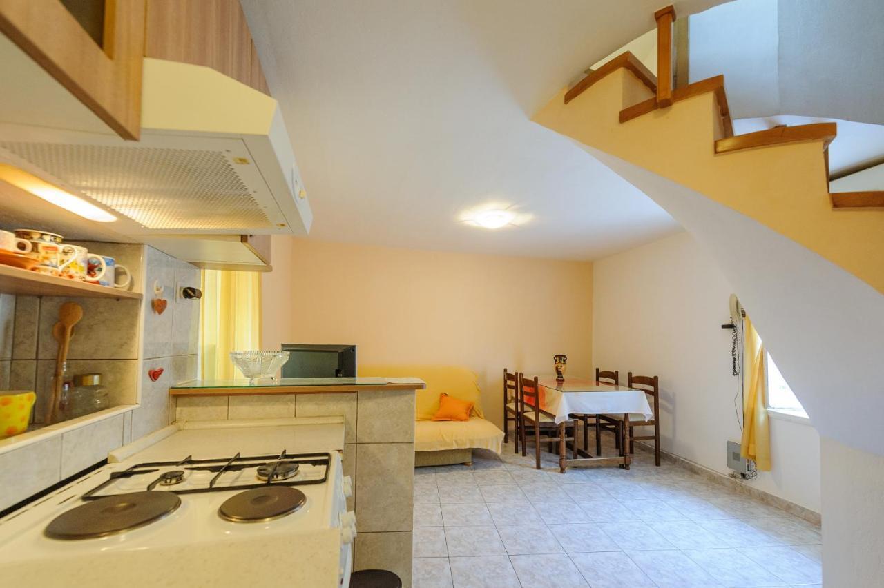 Apartments Kovacic_Grubisic Split Room photo