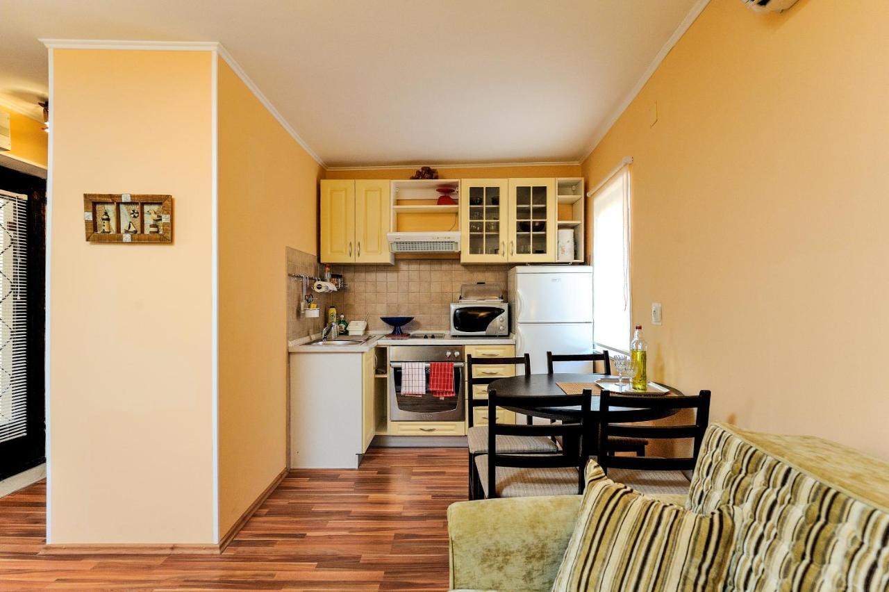 Apartments Kovacic_Grubisic Split Room photo