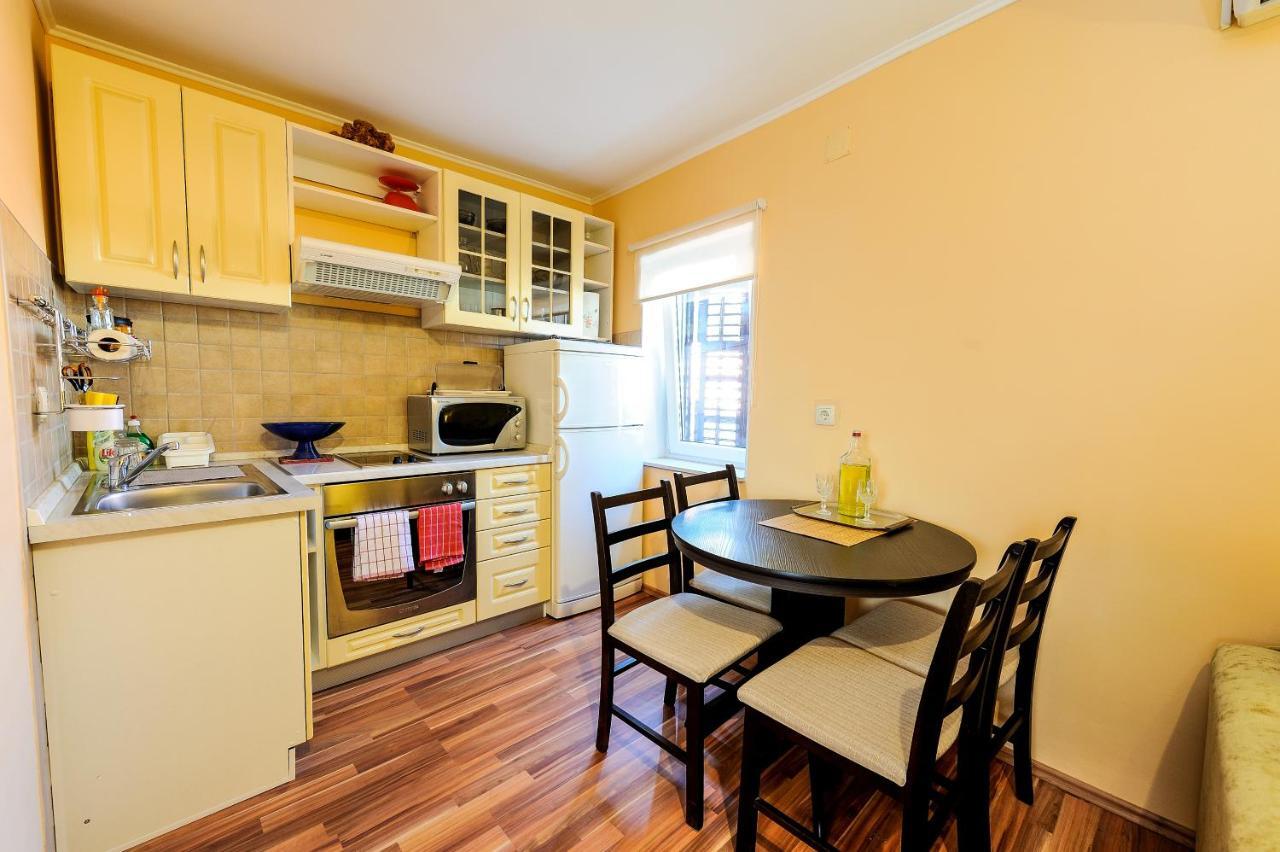 Apartments Kovacic_Grubisic Split Room photo